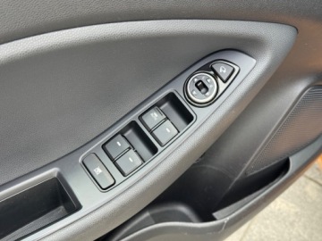 Hyundai i20 I Hatchback 5d Facelifting 1.2 DOHC 85KM 2015 Hyundai i20 1.2 Benzyna Pierwszy Wlasciciel Bogata Wersja 1.2 Benzyna, zdjęcie 22