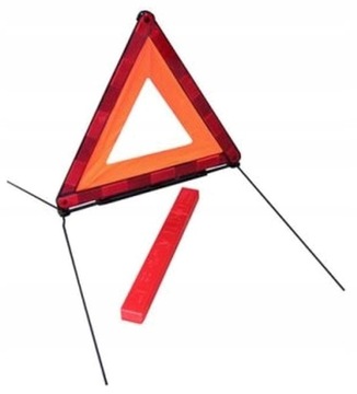 Комплект: Аптечка первой помощи DIN 13164, треугольник, жилет, маска, огнетушитель с креплением.