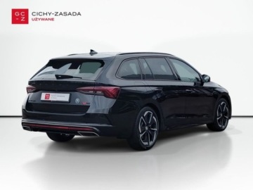 Skoda Octavia IV RS Kombi 2.0 TSI 245KM 2022 Skoda Octavia RS Kamera Bogato wyposazony 2.0 Benzyna 244KM, zdjęcie 4