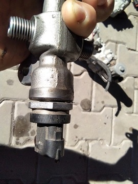 FIAT OE 0445214359 LIŠTA VSTŘIKOVAČE