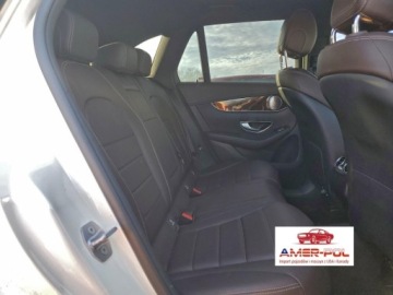 Mercedes GLC C253 2017 Mercedes-Benz GLC 2017 MERCEDES-BENZ GLC 300 4MATIC 2.0 Benzyna 241KM, zdjęcie 10
