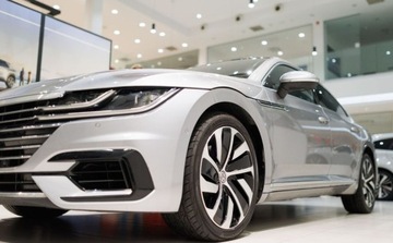 Volkswagen Arteon Fastback 2.0 TSI 272KM 2019 Volkswagen Arteon 2.0 TSI 4Motion R-Line DSG 2.0 Benzyna 272KM, zdjęcie 15