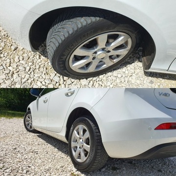 Volvo V40 II Hatchback 2.0 D2 DRIVE-E 120KM 2015 Volvo V40 2.0 D2 120KM # Momentum # Navi #, zdjęcie 39