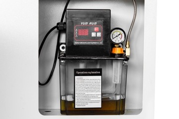 Токарный станок с ЧПУ по металлу с плоской станиной 400x1000, гидравлический патрон и задняя бабка