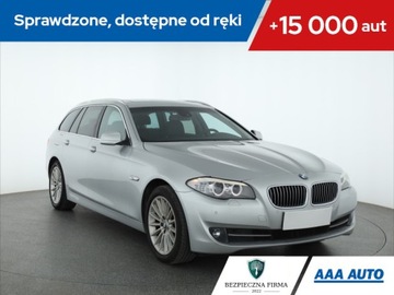 BMW Seria 5 F10-F11 Touring 520d 184KM 2012 BMW 5 520d, Serwis ASO, 181 KM, Automat, Skóra