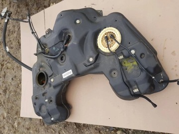 NÁDRŽ PALIVA VITO W638