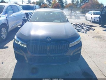 BMW Seria 7 G70 2022 BMW Seria 7 750i xDrive 2022 4.4l 4.4 Benzyna 523KM, zdjęcie 7
