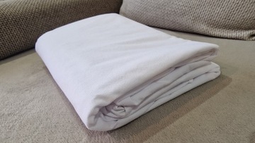 Водонепроницаемый наматрасник 200 х 180 см.