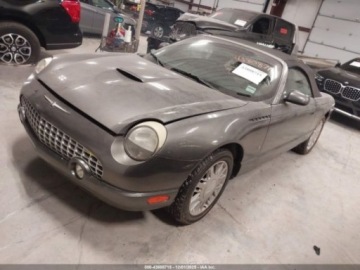 Ford 2003 Ford Thunderbird 2002 r., 3,9 L 3.9 Benzyna 280KM, zdjęcie 1