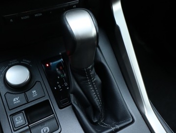 Lexus NX I SUV 300h 197KM 2017 Lexus NX 300h, Salon Polska, 1. Właściciel, zdjęcie 16