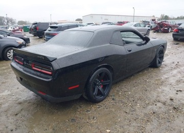 Dodge Challenger III 2018 Dodge Challenger 2018, SRT Hellcat, 6.2L, od ubezpieczalni 6.2 Benzyna, zdjęcie 6