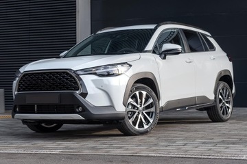 TOYOTA COROLLA CROSS XG10 20+ ПОДНОЖКИ