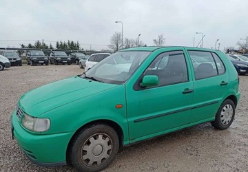 Volkswagen Polo III Sedan 1.4 i 60KM 1996 Volkswagen Polo Volkswagen Polo