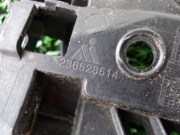 ASTRA K 15- VÝZTUHA NÁRAZNÍKU PŘEDNÍ PRAVÝ 236528514