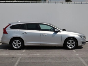 Volvo V60 I Kombi Facelifting 1.6 T3 150KM 2014 Volvo V60 T3 1.6, Salon Polska, Serwis ASO, Navi, zdjęcie 5