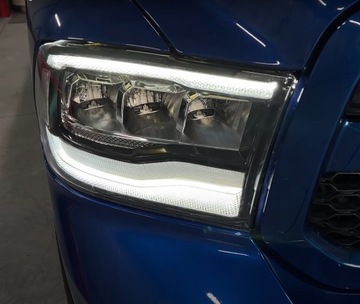 DODGE RAM 1500 2009-2018 SVĚTLA PŘEDNÍ SPORT LED