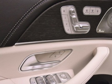 Mercedes GLE V167 SUV Facelifting 3.0 450d 367KM 2025 GLE Coupe 450 d 4-Matic AMG Line 3.0 (367KM) 2025, zdjęcie 18