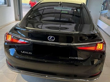 Lexus ES VII (XV70) Sedan Facelifting 300h 218KM 2025 Od ręki - 300h Business Edition 2.5 E-CVT 218KM | Szyberdach!, zdjęcie 2