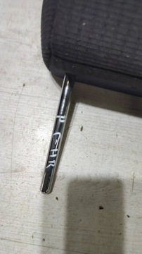 TOYOTA C-HR I 2019 PŘEDNÍ STRANA PRAVÁ PODHLAVNÍK SEDADLA