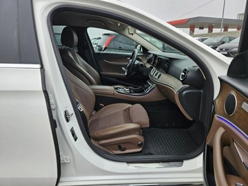 Mercedes Klasa E W213 Kombi 2.0 220d 194KM 2017 Mercedes E 220 2,0 diesel 195KM Automat nawigacja, zdjęcie 7