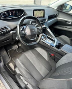 Peugeot 5008 II Crossover 1.6 BlueHDI 120KM 2018 Peugeot 5008 Niemcy,Automat,7 osob,Navi 1.6 Diesel 120KM, zdjęcie 5