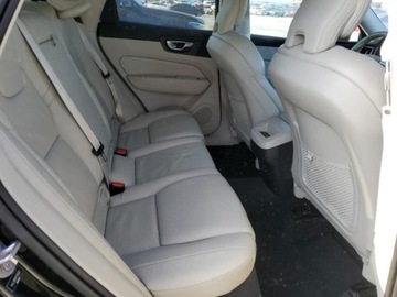 Volvo XC60 II 2023 Volvo XC 60 B5 Plus Bright Theme, od ubezpieczalni 2.0 Benzyna 247KM, zdjęcie 11