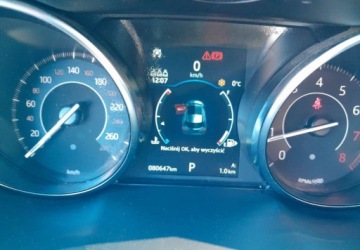 Jaguar E-Pace SUV 2.0 i4P 200KM 2018 Jaguar E-Pace Zadbany Cena Brutto 2.0 Benzyna 200KM, zdjęcie 14