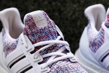 Adidas ultraboost primeknit многоцветная радуга