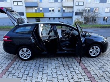 Peugeot 308 II SW Facelifting 1.2 PureTech 130KM 2019 Peugeot 308 1.2 PureTech 130 GPF Stop &amp; Start Active Business-Paket 2019r, zdjęcie 12