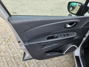 Renault Captur I Crossover Facelifting 0.9 Energy TCe 90KM 2018 Renault Captur 0,9 benzyna 90KM nawigacja, zdjęcie 14