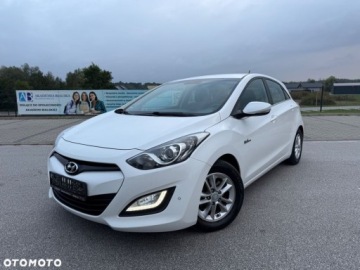 Hyundai i30 II Hatchback 3d 1.6 GDI 135KM 2013 Hyundai i30 Hyundai i30 blue 1.6 GDI YES Gold 1.6 Benzyna 135KM, zdjęcie 5