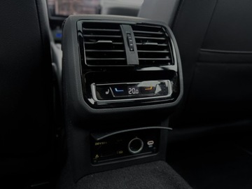 Volkswagen Arteon Shooting Brake R 2.0 TSI 320KM 2023 Volkswagen Arteon Shooting Brake DCC! Tempomat ACC, zdjęcie 21