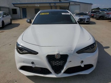 Alfa Romeo Giulia II 2019 Alfa Romeo Giulia 2019 2.0l 2.0 Benzyna 280KM, zdjęcie 5