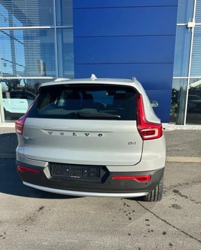 Volvo XC40 Crossover Facelifting 2.0 B4 197KM 2025 Volvo XC 40 Volvo XC40 B4 Core 2025 2.0 Benzyna 197KM, zdjęcie 3
