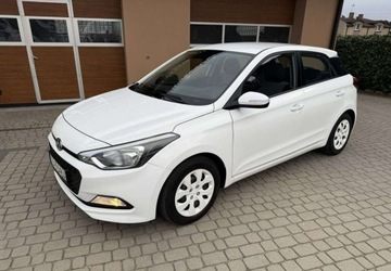 Hyundai i20 II Hatchback 5d 1.2 75KM 2015 Hyundai i20 1,2 75KM Klimatyzacja 1.2 Benzyna 75KM, zdjęcie 11
