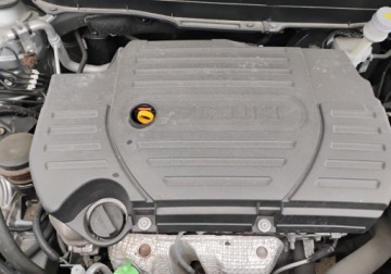 Suzuki Vitara III SUV 1.6 VVT 120KM 2016 Suzuki Vitara 2016r, 1.6 Benzyna. Uszkodzony tyl i lekko przod. Jezdzi., zdjęcie 18