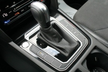 Volkswagen Arteon Fastback Facelifting 2.0 TDI SCR 150KM 2021 Volkswagen Arteon R-LINE Shooting Brake 2.0 TDI DSG Salon Polska FV 23%, zdjęcie 23