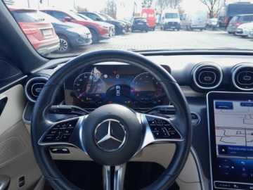 Mercedes Klasa C W206 Limuzyna 1.5 180 170KM 2021 Mercedes-Benz C 180 9G-TRONIC/AVANTGARDE/Ambient/A, zdjęcie 13