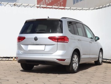 Volkswagen Touran III 2.0 TDI SCR 122KM 2021 VW Touran 2.0 TDI, Salon Polska, Serwis ASO, zdjęcie 4