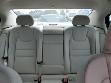 Volvo 2019 Volvo S60 2019r., T5 MOMENTUM 2.0 Benzyna 258KM, zdjęcie 8