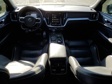 Volvo 2020 Volvo S60 T5 R-Design 2020 2.0l 2.0 Benzyna 250KM, zdjęcie 8