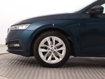 Skoda Octavia IV Kombi 2.0 TDI 150KM 2021 Skoda Octavia 2.0 TDI, Salon Polska, Serwis ASO, zdjęcie 14