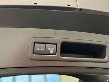 Lexus UX Crossover Facelifting 2.0 300h 199KM 2025 Od ręki - 300h F Sport Design 2.0 Hybrid Dynamic Force 199KM, zdjęcie 12