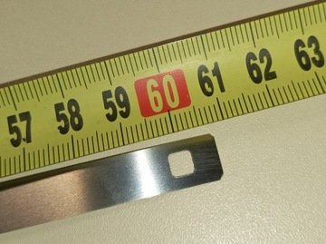 НАКЛАДКА НА ПЕТЛИ ДЛЯ ДВЕРИ ПОСУДОМОЕЧНОЙ МАШИНЫ WHIRLPOOL INDESIT SAMSUNG GORENJE