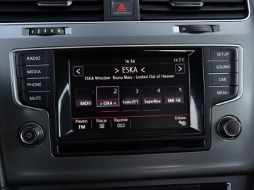 Volkswagen Golf VII Variant 1.6 TDI CR DPF BlueMotion Technology 105KM 2014 VW Golf 1.6 TDI, Salon Polska, Automat, Xenon, zdjęcie 11