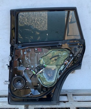 P4 TOYOTA RAV4 V 5 2020 - DVEŘE PRAVÉ ZADNÍ PŘEDNÍ 218 ATTITUDE BLACK MICA