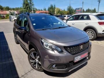 Peugeot 2008 I SUV Facelifting 1.2 PureTech 130KM 2016 Peugeot 2008 GT Line Navi Kamera Sensor Alu 1.2 Benzyna 130KM, zdjęcie 2