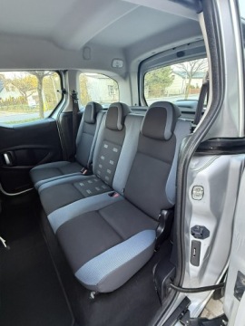 Citroen Berlingo I 1.6 16V 109KM 2009 Citroen Berlingo II 1.6B 2009e 109KM Klima Stary, zdjęcie 5