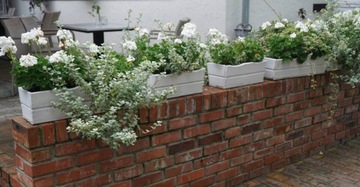 ДЕРЕВЯННЫЙ САДОВЫЙ БАЛКОННЫЙ ЯЩИК 64 СМ, БЕЛЫЙ