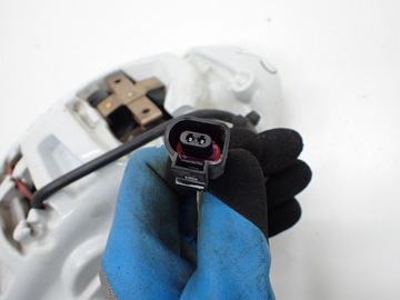 TŘMEN BRZDOVÝ PRAVÝ PŘEDNÍ BREMBO TAYCAN 4S 21R